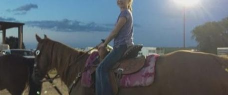 Teen girl's racing horse shot to death, TX